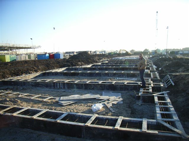 The postman allways rings twice